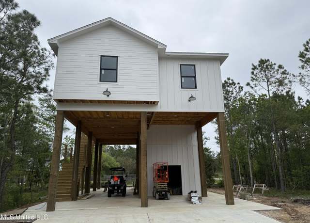 Property at 4180 20th Ave, Bay Saint Louis, MS 39520, 3 beds, 3 baths