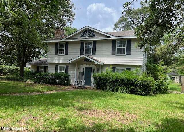 Property at 1115 Westwood St, Pascagoula, MS 39567, 5 beds, 3.5 baths