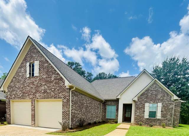 Property at 539 Meadows Pl, Madison, MS 39110, 3 beds, 2.5 baths