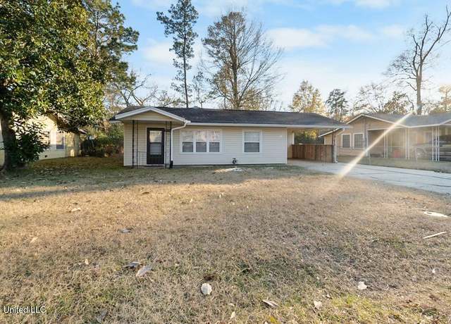 Property at 906 Quinn St, Hattiesburg, MS 39401, 3 beds, 1 bath