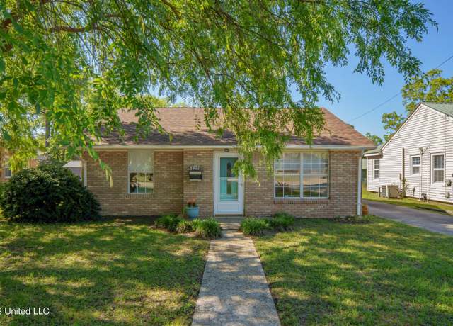 Property at 1219 27th St, Gulfport, MS 39501, 3 beds, 2 baths