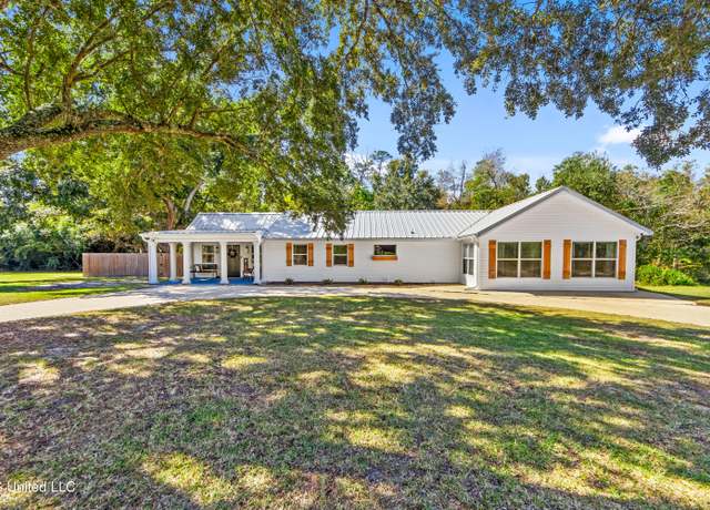 Property at 219 Vacation Ln, Waveland, MS 39576, 3 beds, 2 baths