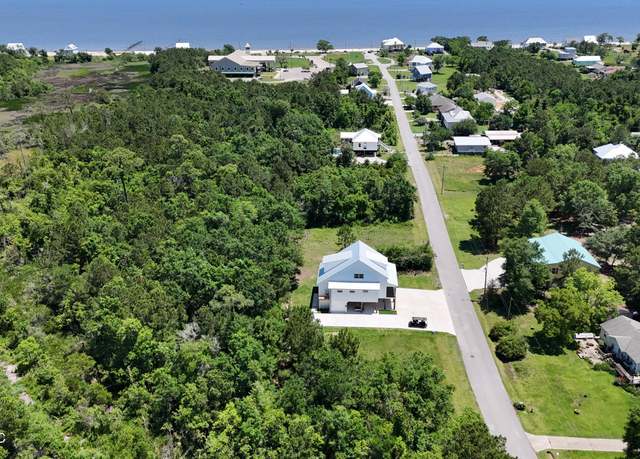 Property at 180 Vacation Ln, Waveland, MS 39576