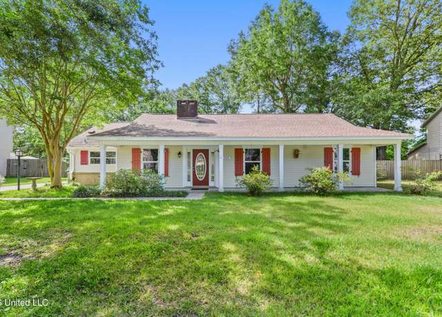 Property at 105 Laurie Ct, Ocean Springs, MS 39564, 3 beds, 2 baths