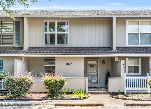 Property at 257 Highpoint Dr #257, Diamondhead, MS 39525, 3 beds, 2.5 baths