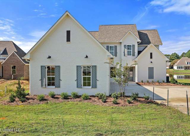 Property at 113 Katherine Ln, Madison, MS 39110, 4 beds, 3.5 baths
