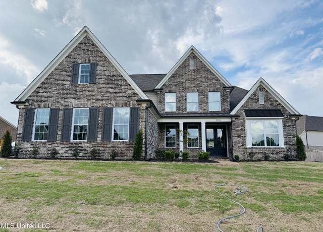 Property at 9590 Mcelroy Farms Dr, Olive Branch, MS 38654, 4 beds, 3 baths