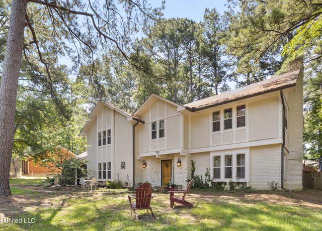 Property at 1503 Northlake Cir, Jackson, MS 39211, 5 beds, 2.5 baths