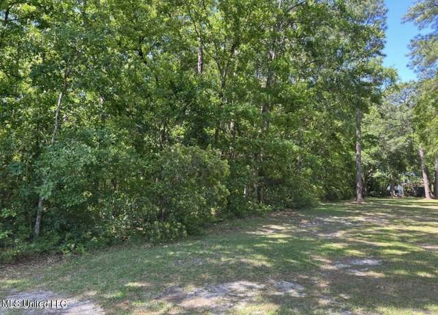 Property at No Eden St, Pascagoula, MS 39581