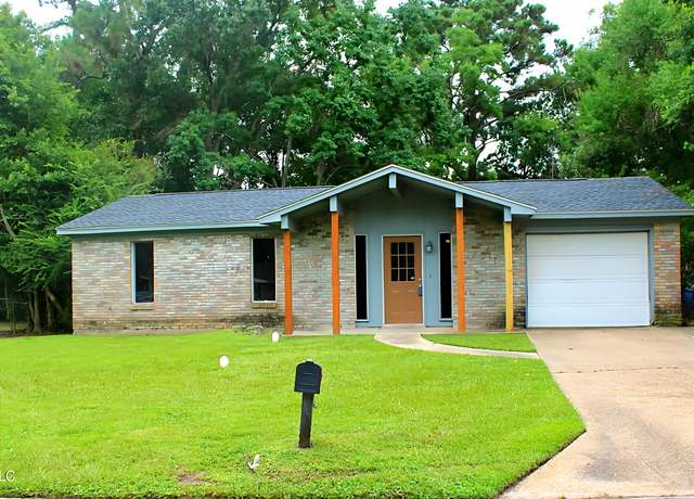 Property at 1905 C W Webb Rd, Gautier, MS 39553, 3 beds, 1 bath