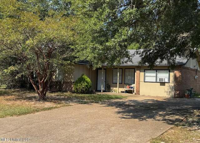 Property at 534 N Forest Dr, Gulfport, MS 39507, 3 beds, 1 bath