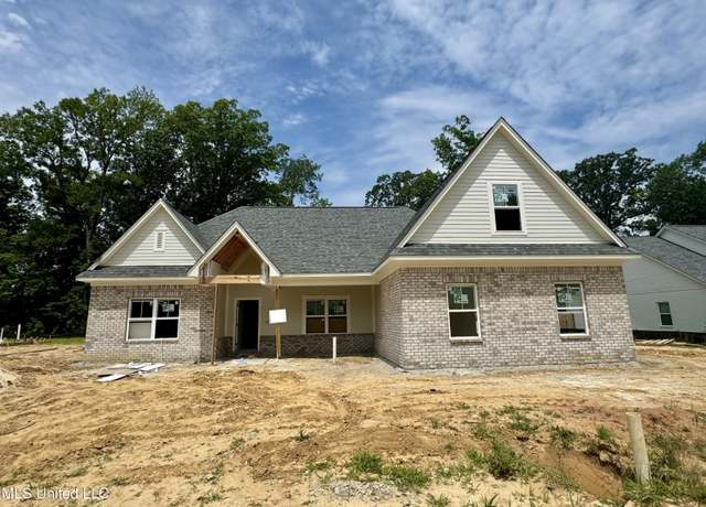 Property at 6579 Grand Oak Ln, Southaven, MS 38672, 3 beds, 2 baths