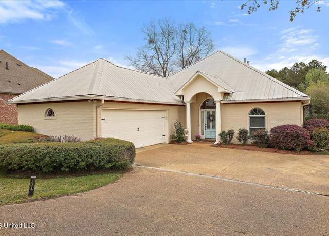 Property at 108 Charleston Ln, Madison, MS 39110, 3 beds, 3 baths
