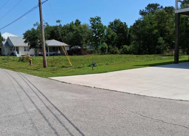 Property at 506 Sears Ave, Waveland, MS 39576