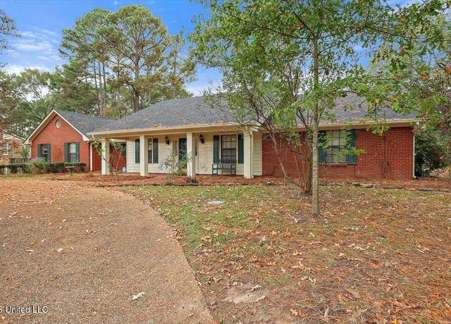 Property at 107 Coachmans Rd, Madison, MS 39110, 3 beds, 2 baths