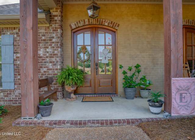 Property at 636 Hidden Hills Xing, Brandon, MS 39047, 4 beds, 3.5 baths