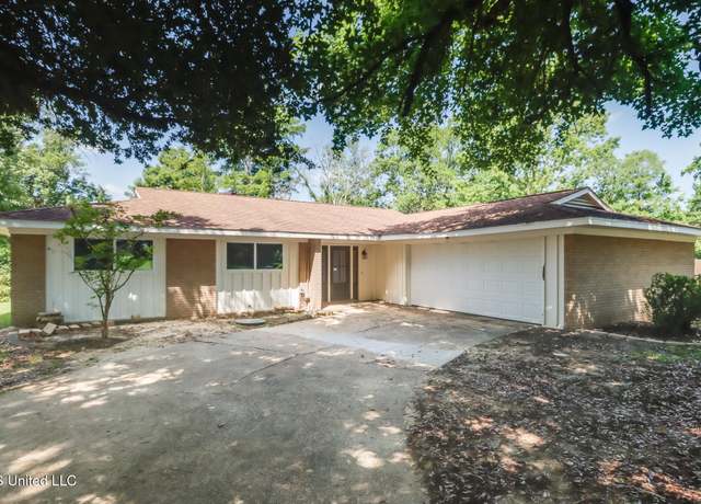 Property at 12336 Magnolia Ct, Gulfport, MS 39503, 3 beds, 2 baths