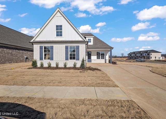 Property at 726 Coahoma Ct, Nesbit, MS 38651, 4 beds, 2 baths