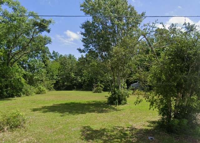 Property at 210 Oak Park Dr, Pass Christian, MS 39571