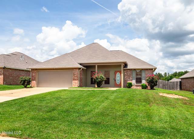 Property at 478 Fairway Ave, Byram, MS 39272, 3 beds, 2 baths