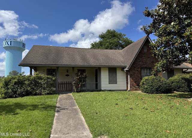 Property at 2158 Baywood Dr, Biloxi, MS 39532, 3 beds, 2 baths
