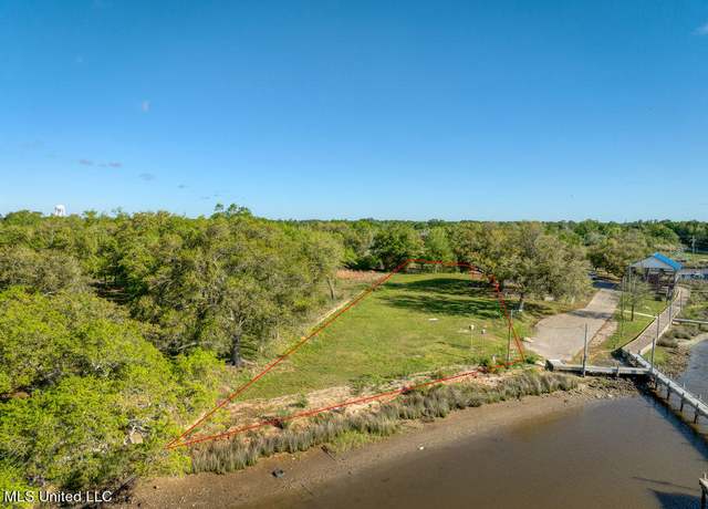 Property at 9469 Grady Ln, D'iberville, MS 39540