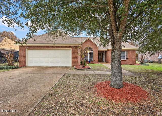 Property at 149 Creekside Dr, Canton, MS 39046, 3 beds, 2 baths