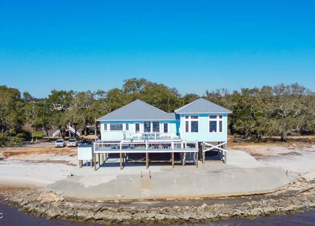 Property at 6717 Belle Fontaine Dr, Ocean Springs, MS 39564, 3 beds, 3 baths