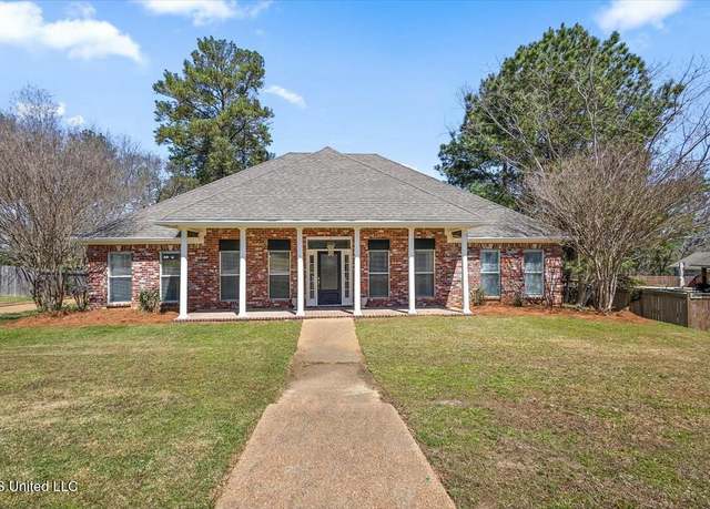 Property at 307 Meadowview Ln, Brandon, MS 39047, 4 beds, 2.5 baths