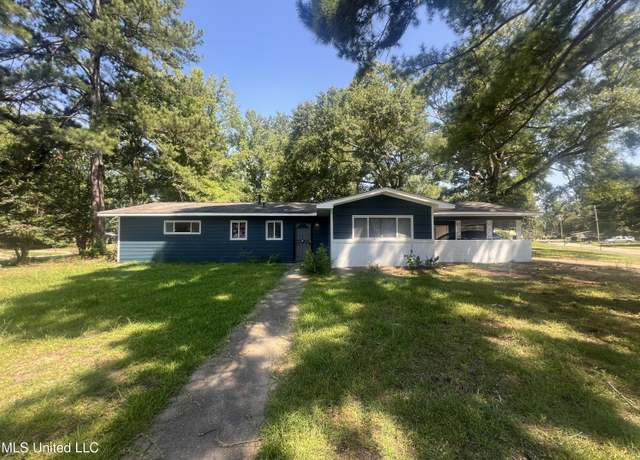 Property at 3145 Lakewood Dr, Jackson, MS 39212, 22 beds, 13 baths