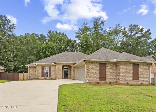 Property at 913 Timberton Dr, Pearl, MS 39208, 3 beds, 2 baths