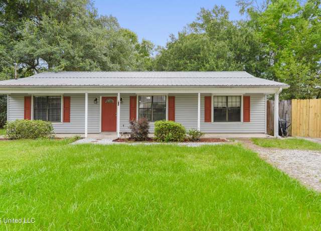 Property at 994 Hamakua Ct, Diamondhead, MS 39525, 3 beds, 2 baths