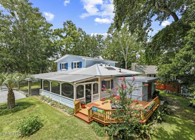 Property at 501 Forest Hill Dr, Ocean Springs, MS 39564, 5 beds, 3 baths