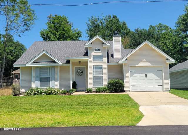 Property at 8422 Kaleki Way, Diamondhead, MS 39525, 3 beds, 2 baths