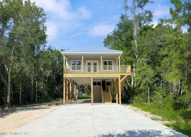 Property at 5235 Clermont Blvd, Bay Saint Louis, MS 39520, 3 beds, 2 baths