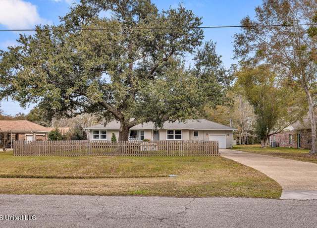 Property at 202 48th St, Gulfport, MS 39507, 3 beds, 1 bath