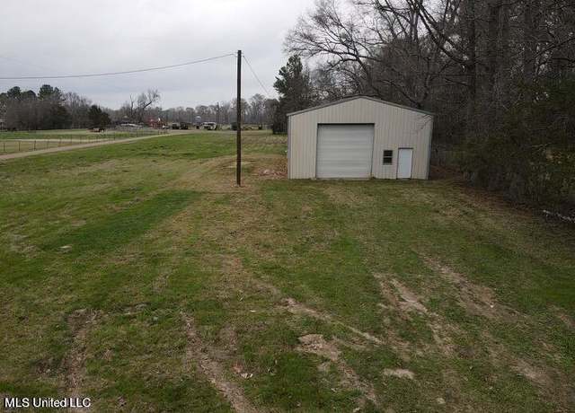 Property at 339 Lowe Cir, Richland, MS 39218