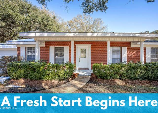 Property at 1508 Seacliffe Dr, Gautier, MS 39553, 3 beds, 2 baths
