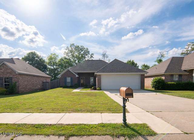 Property at 258 Greenfield Ridge Dr, Brandon, MS 39042, 3 beds, 2 baths