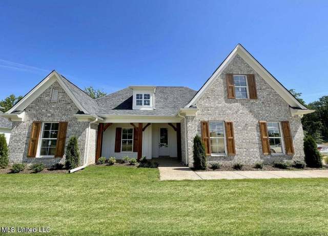 Property at 2208 May Boulevard Blvd, Southaven, MS 38672, 3 beds, 3 baths