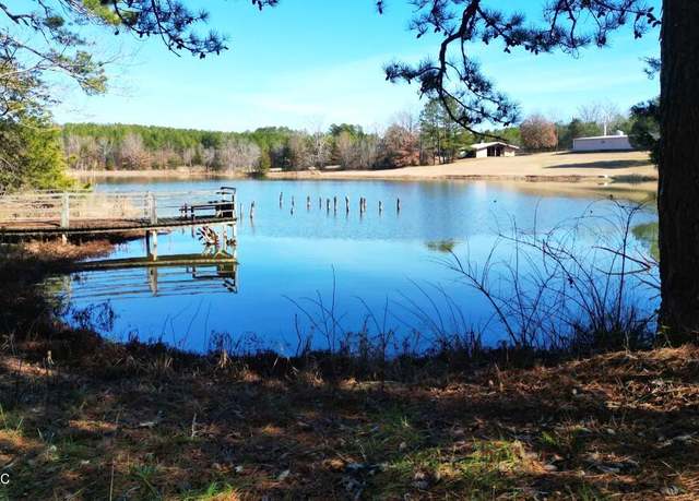 Property at 3237 Old West Point Rd, Starkville, MS 39759, 5 beds, 4.5 baths