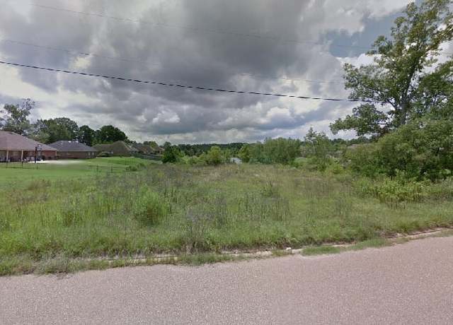 Property at 603 Meadow Dr, Byram, MS 39272