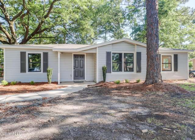 Property at 3217 Detroit Ave, Pascagoula, MS 39581, 3 beds, 1 bath