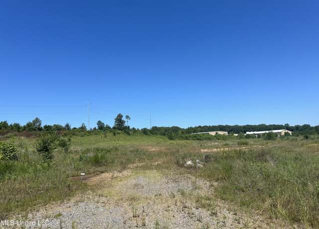Property at 8700 Old Craft Rd, Olive Branch, MS 38654