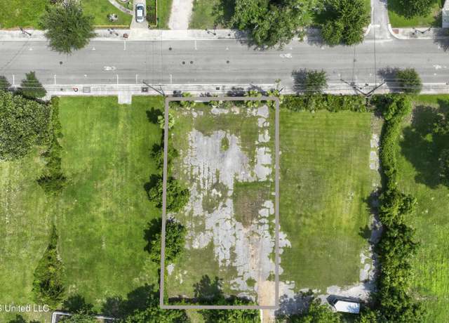 Property at 2nd St, Pass Christian, MS 39571