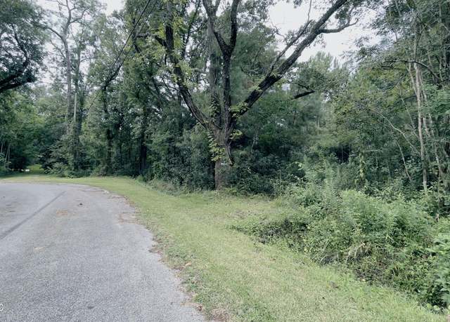 Property at 6611 Omaha St, Biloxi, MS 39532