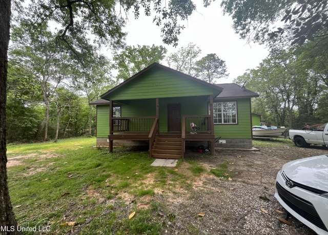 Property at 4406 Walley St, Moss Point, MS 39563, 2 beds, 1 bath