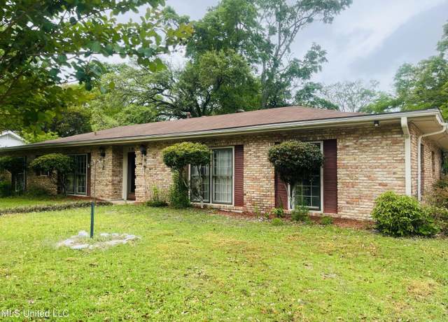 Property at 3919 Riverwood Dr, Moss Point, MS 39563, 4 beds, 2.5 baths