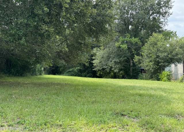 Property at 657 Walker St, Biloxi, MS 39530