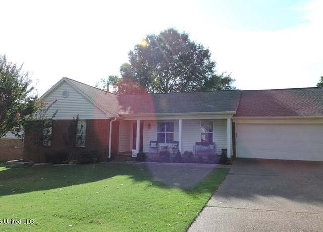 Property at 6251 Choctaw Trl, Olive Branch, MS 38654, 3 beds, 2 baths